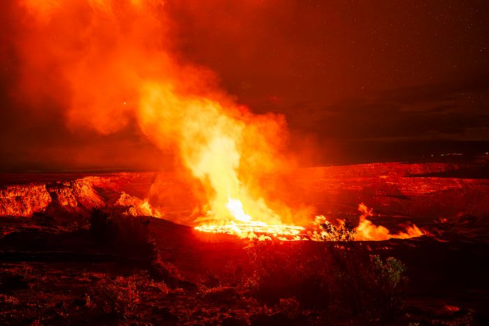 Landscape\n\nPele's Fury, Hawaii Volcanos NP